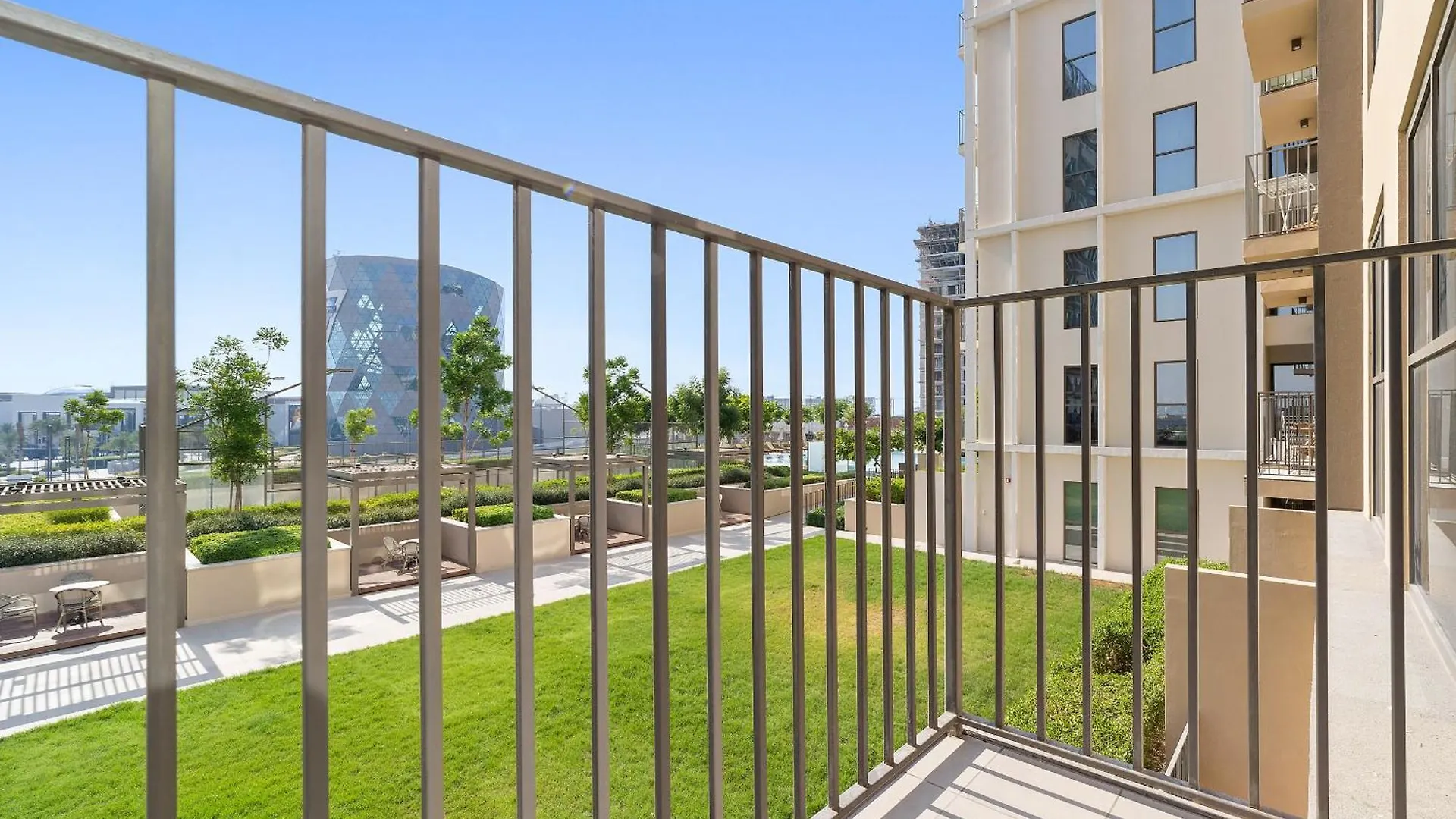 Brand New Modern 2Bdr In Collective -Dubai Hills Apartment